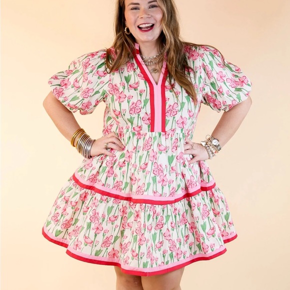 entro Dresses & Skirts - Entro Naturally Chic Floral Print mini dress size XL